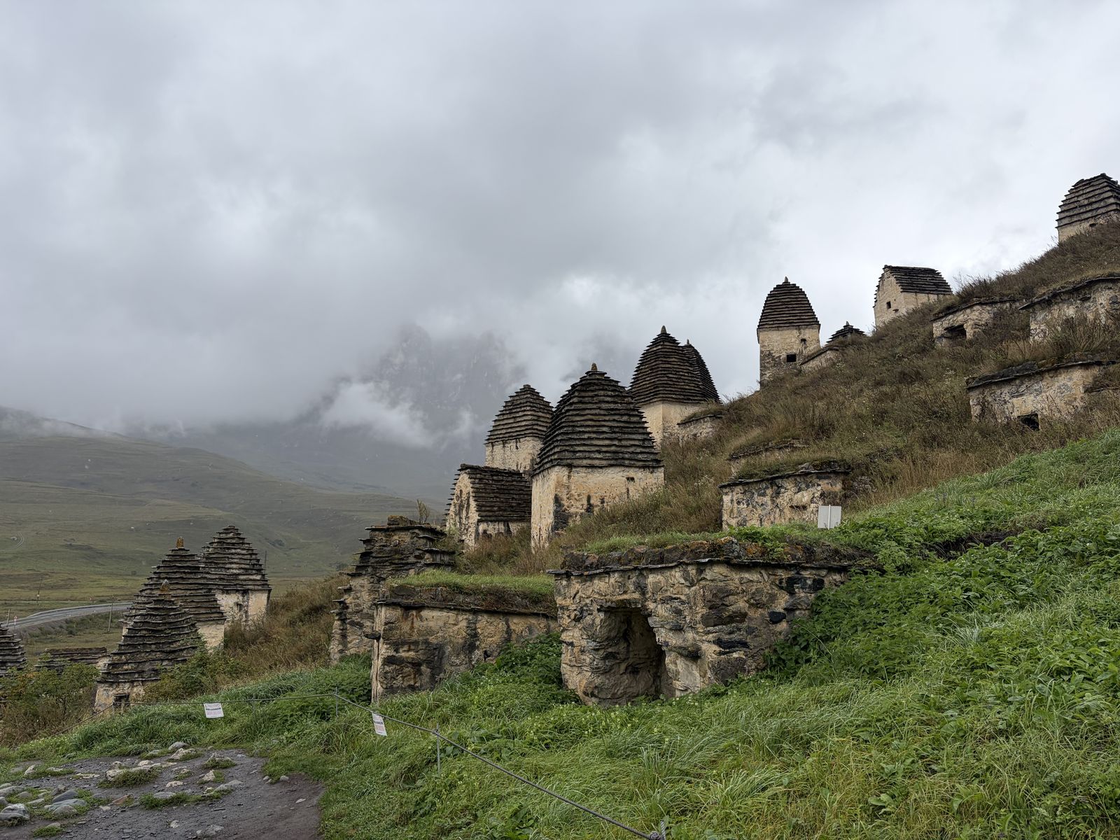 Даргавс, Город мёртвых